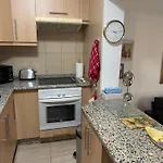 公寓 Oasis 1-bedroom Ocean View Large Terrace Pool Full Kitchen