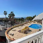 Apartmán Oasis 1-bedroom Ocean View Large Terrace Pool Full Kitchen *