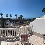 Apartmán Oasis 1-bedroom Ocean View Large Terrace Pool Full Kitchen Costa Adeje (Tenerife)