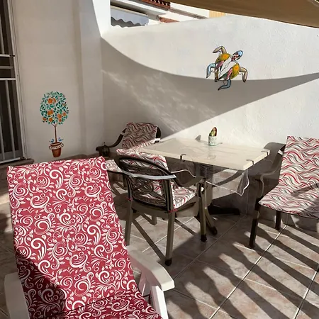 Oasis San Eugenio 1-bedroom With Ocean View, Large Terrace And Pool, Full Kitchen Διαμέρισμα
