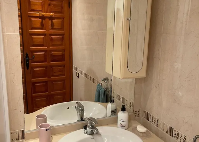 Апартаменты Oasis 1-bedroom Ocean View Large Terrace Pool Full Kitchen