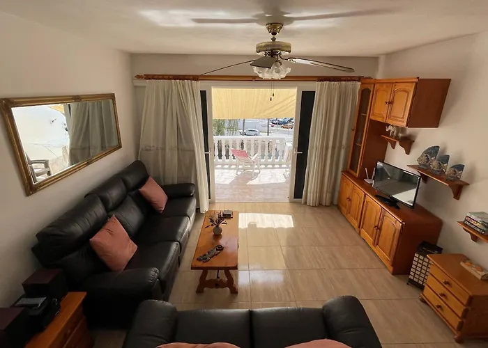 Oasis 1-bedroom Ocean View Large Terrace Pool Full Kitchen