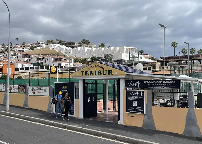 Апартаменты Oasis 1-bedroom Ocean View Large Terrace Pool Full Kitchen *