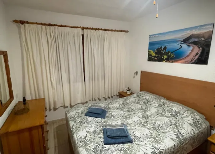 Апартаменты Oasis 1-bedroom Ocean View Large Terrace Pool Full Kitchen