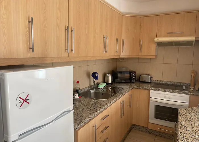 Апартаменты Oasis 1-bedroom Ocean View Large Terrace Pool Full Kitchen *